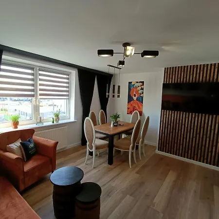 Holender House 6 Plaz W Zasiegu アパート